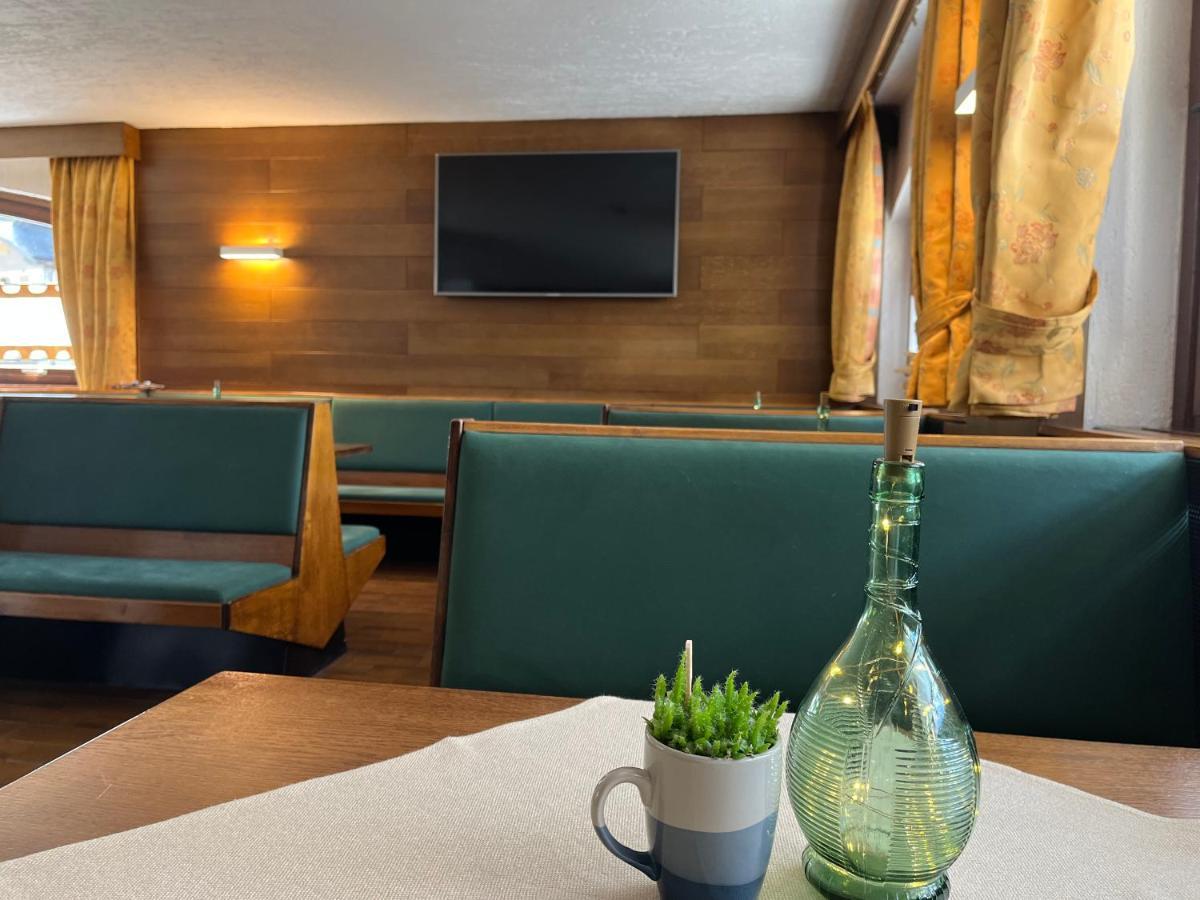 Hotel Alle Tre Baite Santa Caterina Valfurva Kültér fotó