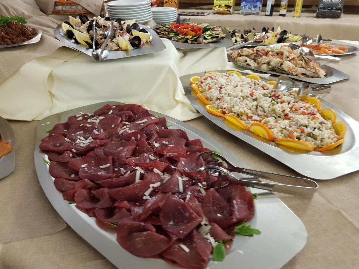 Hotel Alle Tre Baite Santa Caterina Valfurva Kültér fotó